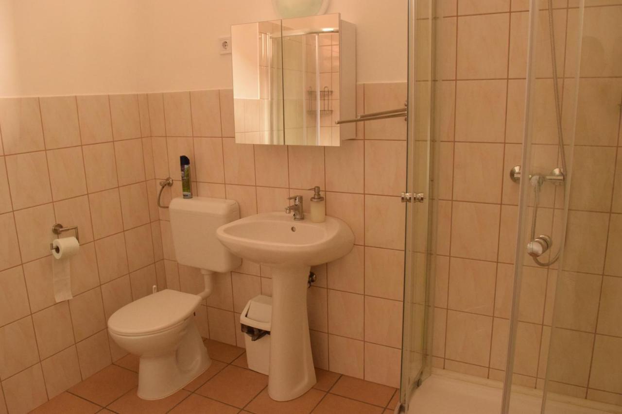 Hotel Ladik Vendeghaz Tiszafüred Zewnętrze zdjęcie